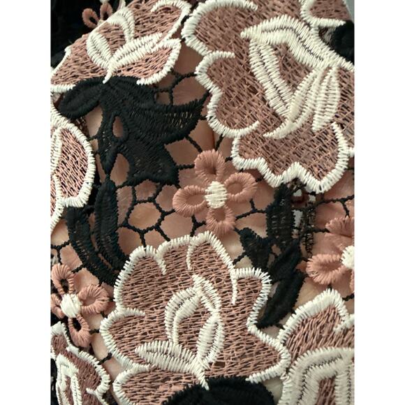 J.Marie Talia Floral Lace Mandarin Collar Long Bell Sleeve Midi Dress Size Small - Picture 8 of 11